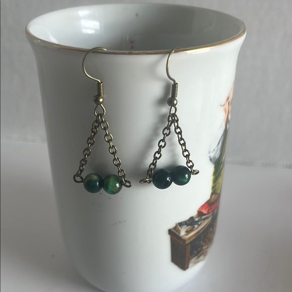 Handmade Jewelry - Handmade Elegant dyed tigers eye Beaded Earrings